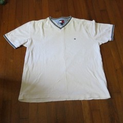 TOMMY HILFIGER V Neck Shirt Tennis Style Size L Men Short Sleeve Classic Preppy