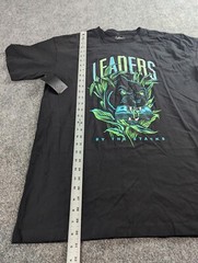 Outrank T-Shirt Men’s XL Black Graphic Print Leaders NWT