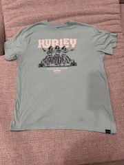 Hurley “Aloha Forever” Hula Graphic Tee – Medium
