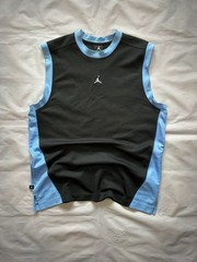 Nike Jordan Y2K Tank Top Vintage Mini Center Logo Size Large