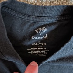 Diamond Supply Co. Black Size Medium Short Sleeve w/ Red Roses Behind Print