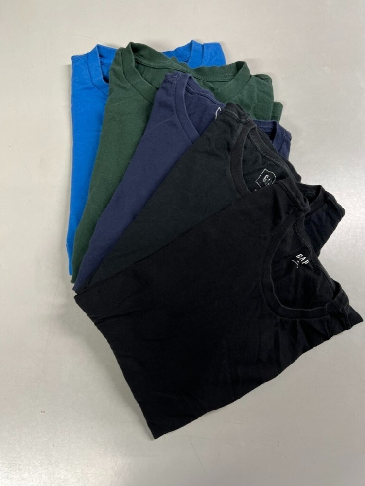 Set of 5 – GAP Mens Crewneck Long Sleeve Shirts – XL – Blue x2, Green, Black x2