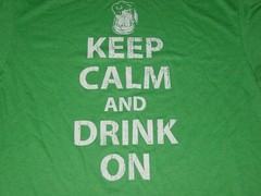 KEEP CALM DRINK ON Irish St Patrick’s Day college drink BEER T-Shirt … MEDIUM