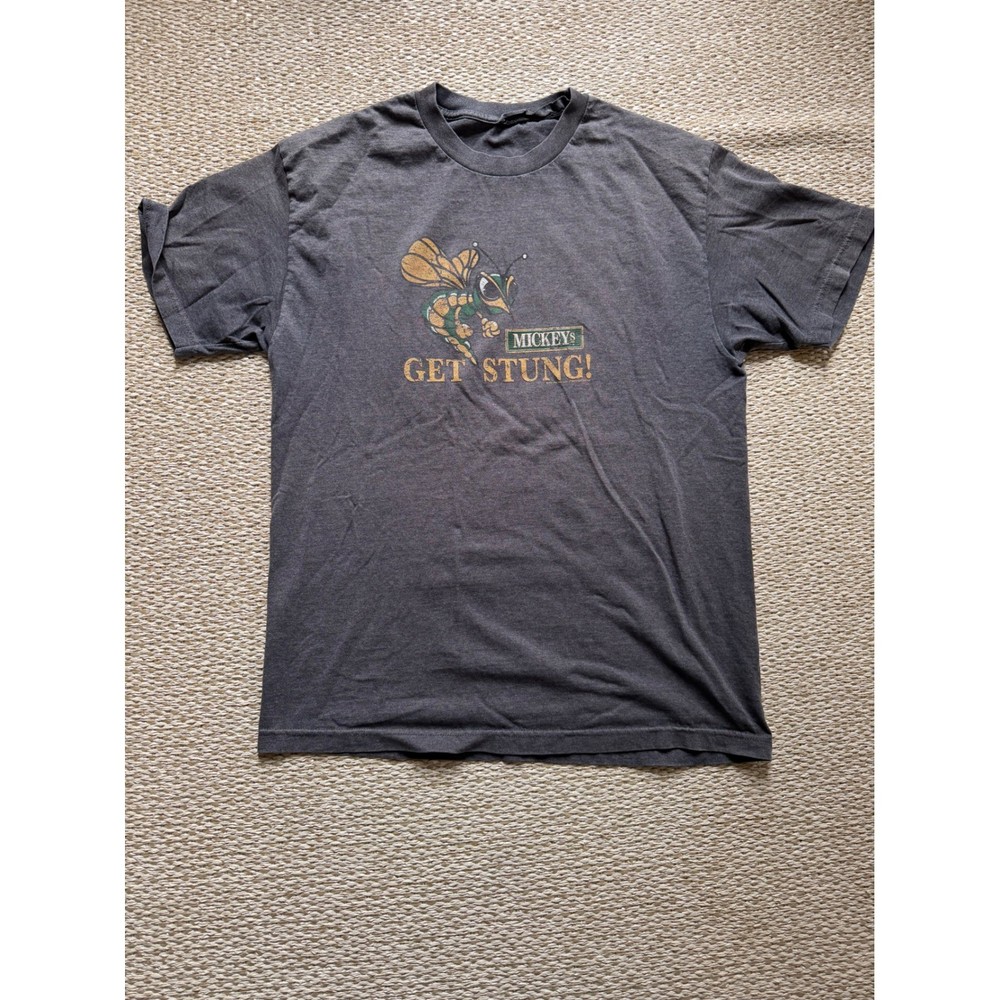 Mickeys Fine Malt Liquor Get Stung Hornet Graphic T-Shirt Mens XL Gray Vintage