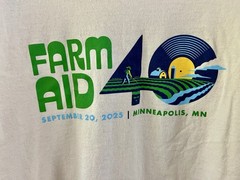 Farm Aid 40 T-Shirt Sept 2025 Minneapolis MN Size Large Country Music Band Tee