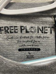 NEW Free Planet Men’s Large Gray Long Sleeve T-shirt NWT $56