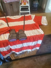 Waldo Shirt and Beenie Men’s Large