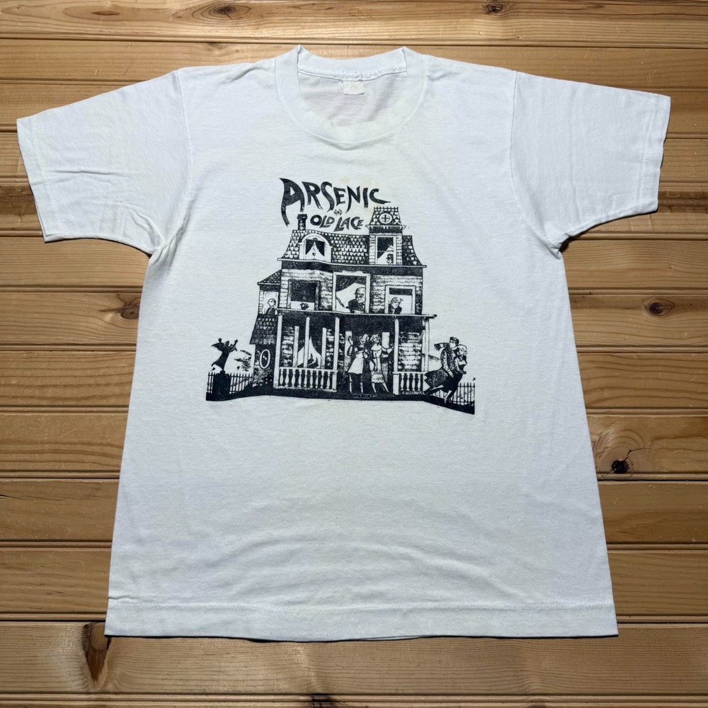 Vintage 80s Arsenic And Old Lace Movie Film Comedy Play Graphic T-Shirt – Small