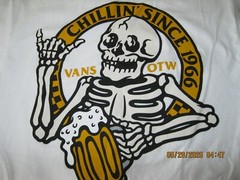 NWOT Vans Off the Wall Chillin Since 1966 Men Shirt Size SMALL Classic Fit