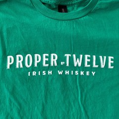 Proper No Twelve Irish Whiskey Green Graphic T-Shirt Men Medium Gildan Softstyle