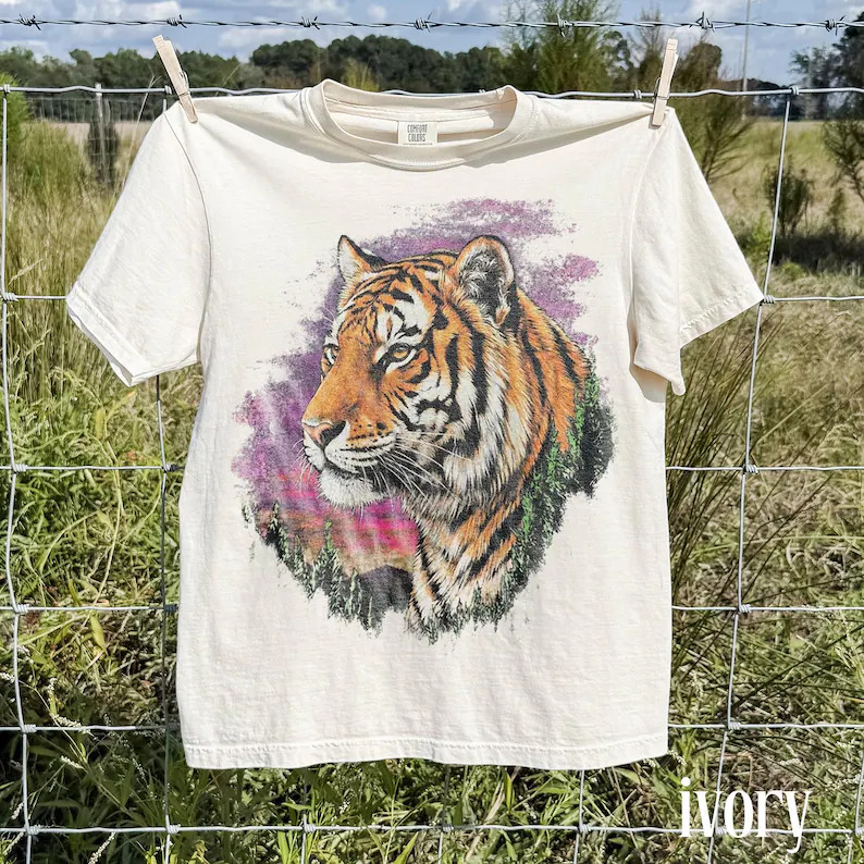 Retro Tiger Face Comfort Tee Jungle Wildlife Animal Big Cat