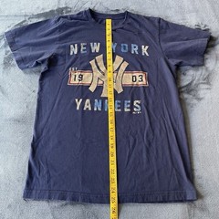 Majestic New York Yankees Men’s Short Sleeve Navy Blue T-Shirt Medium