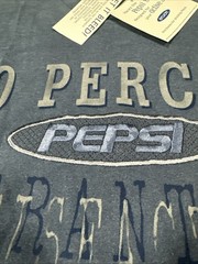 Vtg USA 90s 100% Satisfaction Guaranteed Pepsi T-Shirt S M Embroidered Blue ￼