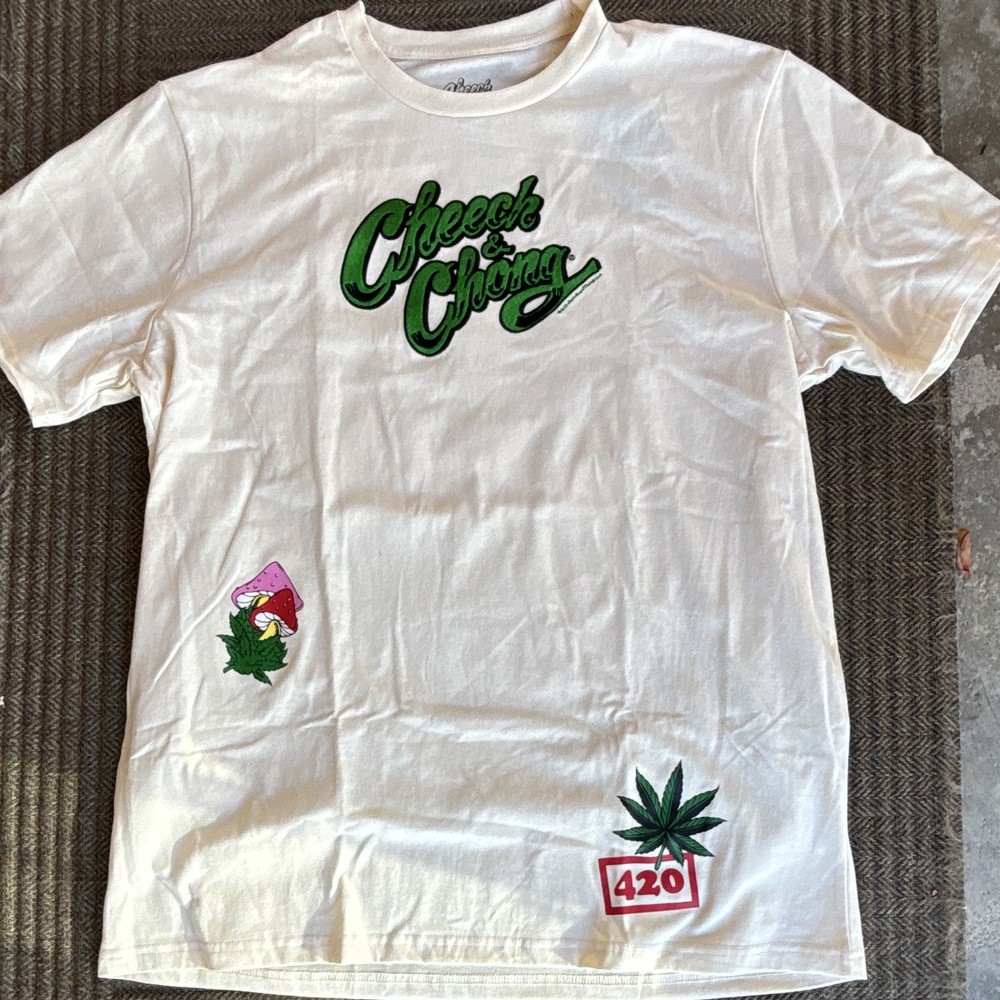 Cheech & Chong Men’s White Graphic Tee XL Crew Neck Short Sleeve Tagless