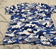 Nike Men’s XXL Blue White and Gray Camo Dri Fit Performance Tee with Red Swoosh
