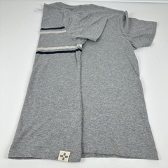 Sun + Stone Men’s Whitney Chest Stripe T-Shirt in Grey-XL