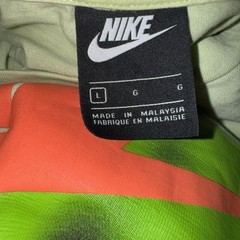 Nike Sportswear World Tour T Shirt Glow In The Dark DA0629-383 Men’s Large