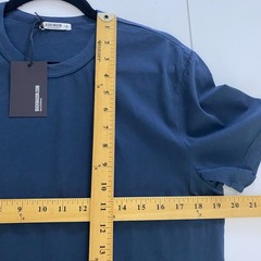 Buck Mason Curved Hem Pima T Shirt Mens Medium Ink Blue Short Sleeve Crew Neck