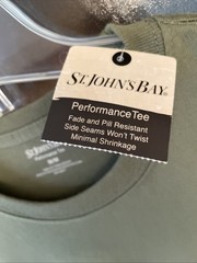 St. John’s Bay Performance 100% Cotton Sage Green Pocket Tee Men’s Medium