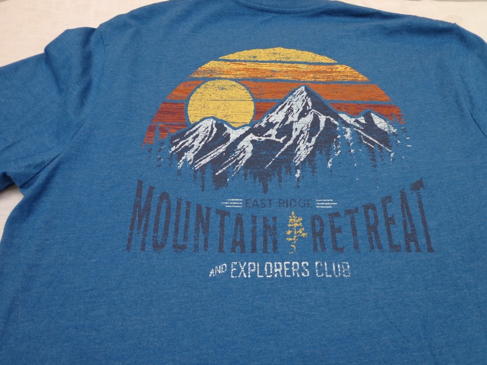 G.H Bass Co Explorers Club Mountain Retreat T Shirt Size Medium