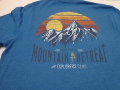 G.H Bass Co Explorers Club Mountain Retreat T Shirt Size Medium