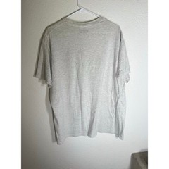 Levi’s XXL men’s light grey T-shirt w/design-used good