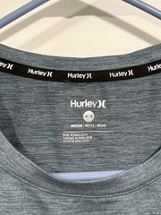 HURLEY EXIST Slash Logo Graphic T-Shirt – Short Sleeve Size medium
