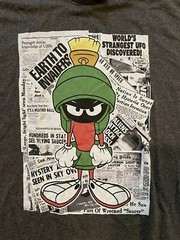 LOONEY TUNES Marvin The Martian – In News Papers – T-shirt Mens XL Gray NWT