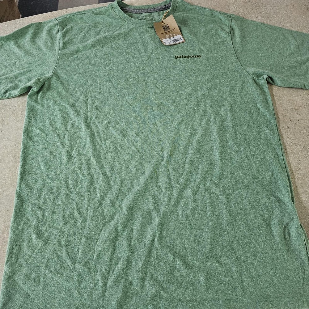 Patagonia Men’s Fitz Roy Tee Green Heather T‑Shit Small NEW