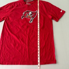 Nike Tee Tampa Bay Buccaneers Short Sleeve Shirt Mens L Red Cotton NFL 24 BARRON