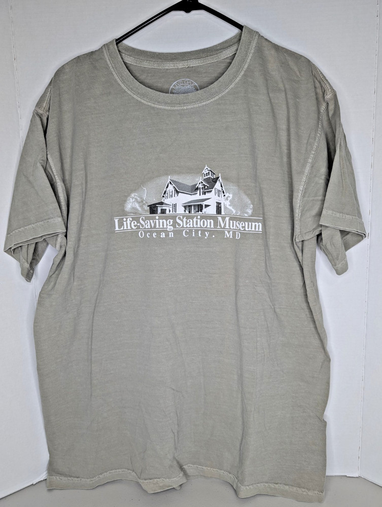 Mens Large T Shirt Live Oak Brand Life-Saving Station Museum OCMD Maryland GOOD