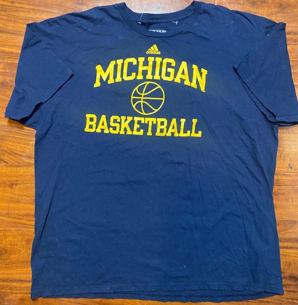 ADIDAS Michigan Wolverines Basketball NCAA The Go-To Tee SZ 2XL-NWOT