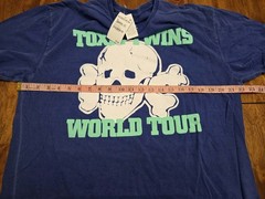 NWT Aerosmith Toxic Twins World Tour T-Shirt Royal Blue Skull Graphic Size Large