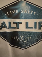 Salt Life long sleeve pocket tee size small. 88/12 poly/spandex. EUC.
