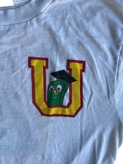Vintage 1985 University of Gumby Crewneck T-Shirt Men’s Size XL 80s shirt tv