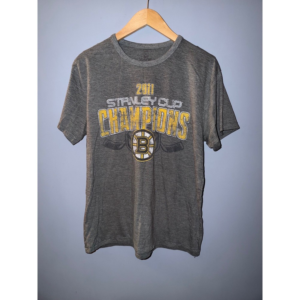 Boston Bruins 2011 Stanley Cup Champions T-Shirt G-III Gray Mens Medium NHL Tee