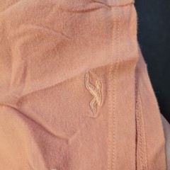 Hollister Must Have collection Peach Colored Scorpion shirt Sz Medium