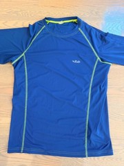 RAB Aeon T-shirt men’s short sleeve Base Layer climbing hiking Tech Tee Large