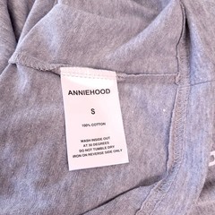 Annie hood Logo T-Shirt Womens S Oversized Grey Crew Neck 100% Cotton Tee