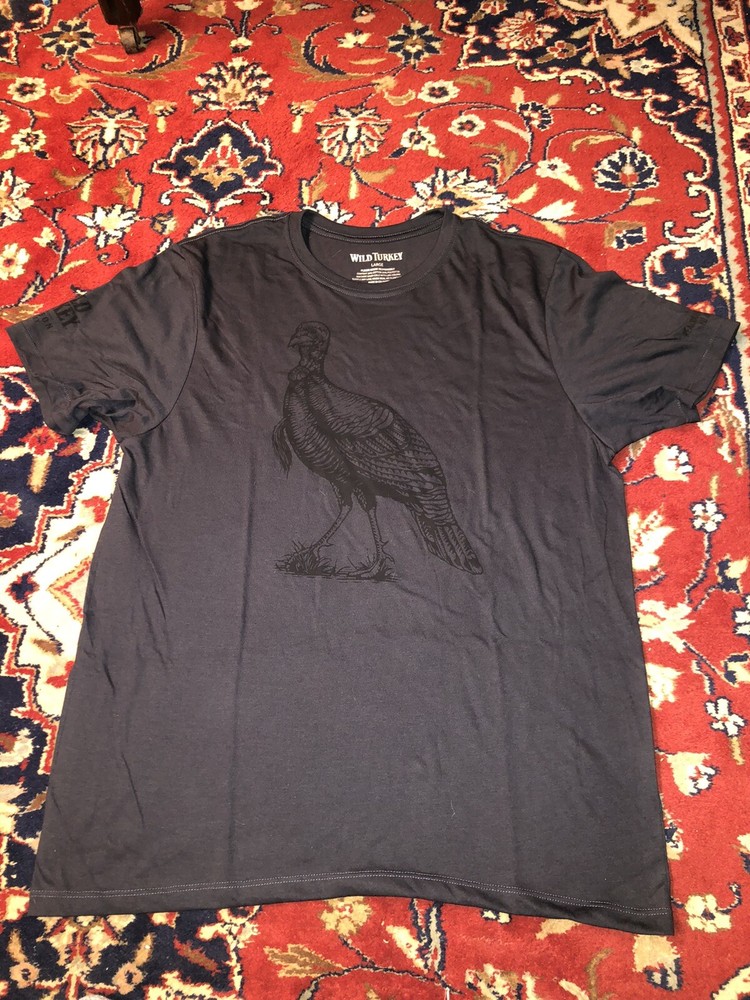 Wild Turkey Bourbon Whiskey T-shirt Liquor Clothes Clothing Shirt Alcohol Bar M