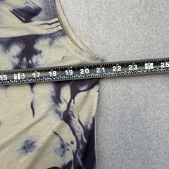 Manfinity Men’s M Beige Lion Crown Graphic Knit Round Neck Sleeveless T-Shirt
