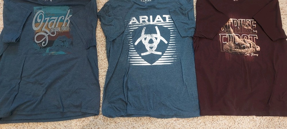 3 MENS XL SHORTSLEEVE TSHIRTS, ARIAT, B&S, CODY JAMES LOT