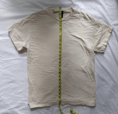 Gildan t shirts M heavy cotton 6pck (2 natural, 4 black)