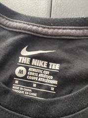 Nike Shirt Men Sz M The Nike Tee Athletic Cut Essential Pocket Longer Length