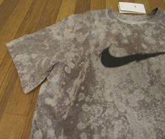 Nike Dri-Fit Heavy Metal Logo Tee T-Shirt Size Large Multi DH0220 033 Brand New