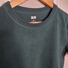 Uniqlo U T Shirt Unisex Medium Green Heavy Cotton Crew Neck