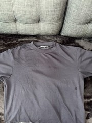 UNIQLO AIRism Men’s Solid Gray Crew Neck Short Sleeve Logo T-Shirt Size M