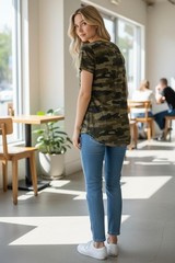 Lucky Brand Women’s XL Brown Camo V-Neck T-Shirt Lightweight Stretch Hi-Low Hem