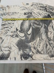 KITH Marvel Spider-Man Graphic Print Crew Neck Short Sleeve T-Shirt Cream/Gray L