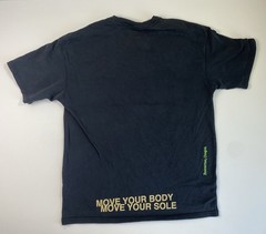Nike Sportswear World Tour Men’s 100% Cotton T-shirt SIZE: M Move Your Body/Sole